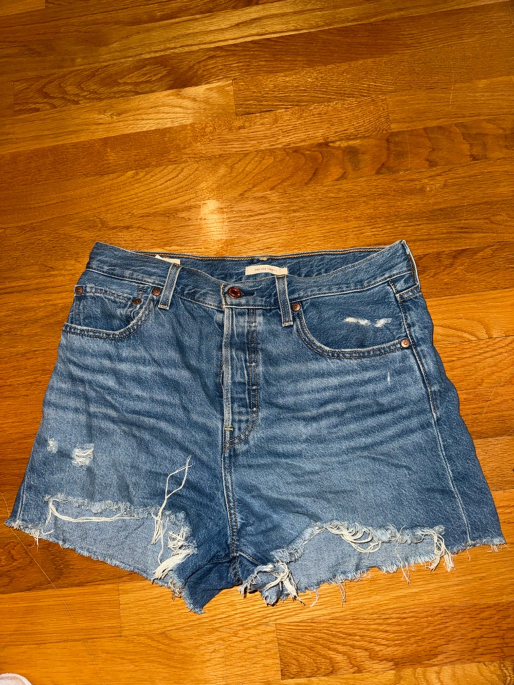 Levi’s High-Waist Distressed Denim Women's Shorts - Blue